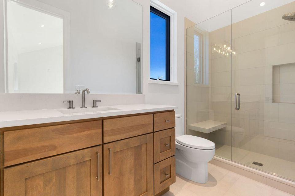 Bathroom at 121 Adams Way, built by UltraBuilders in Telluride, Colorado