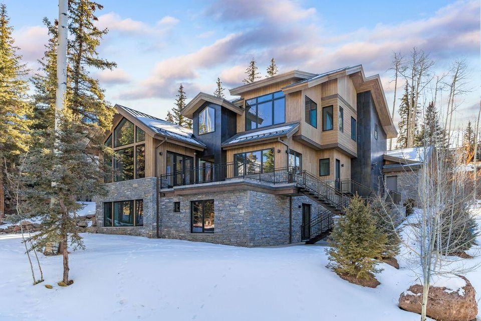 Exterior at 121 Adams Way, built by UltraBuilders in Telluride, Colorado