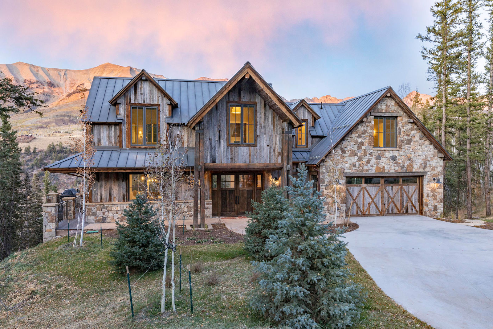 108 Lawson Overlook, built by UltraBuilders in Mountain Village, Colorado