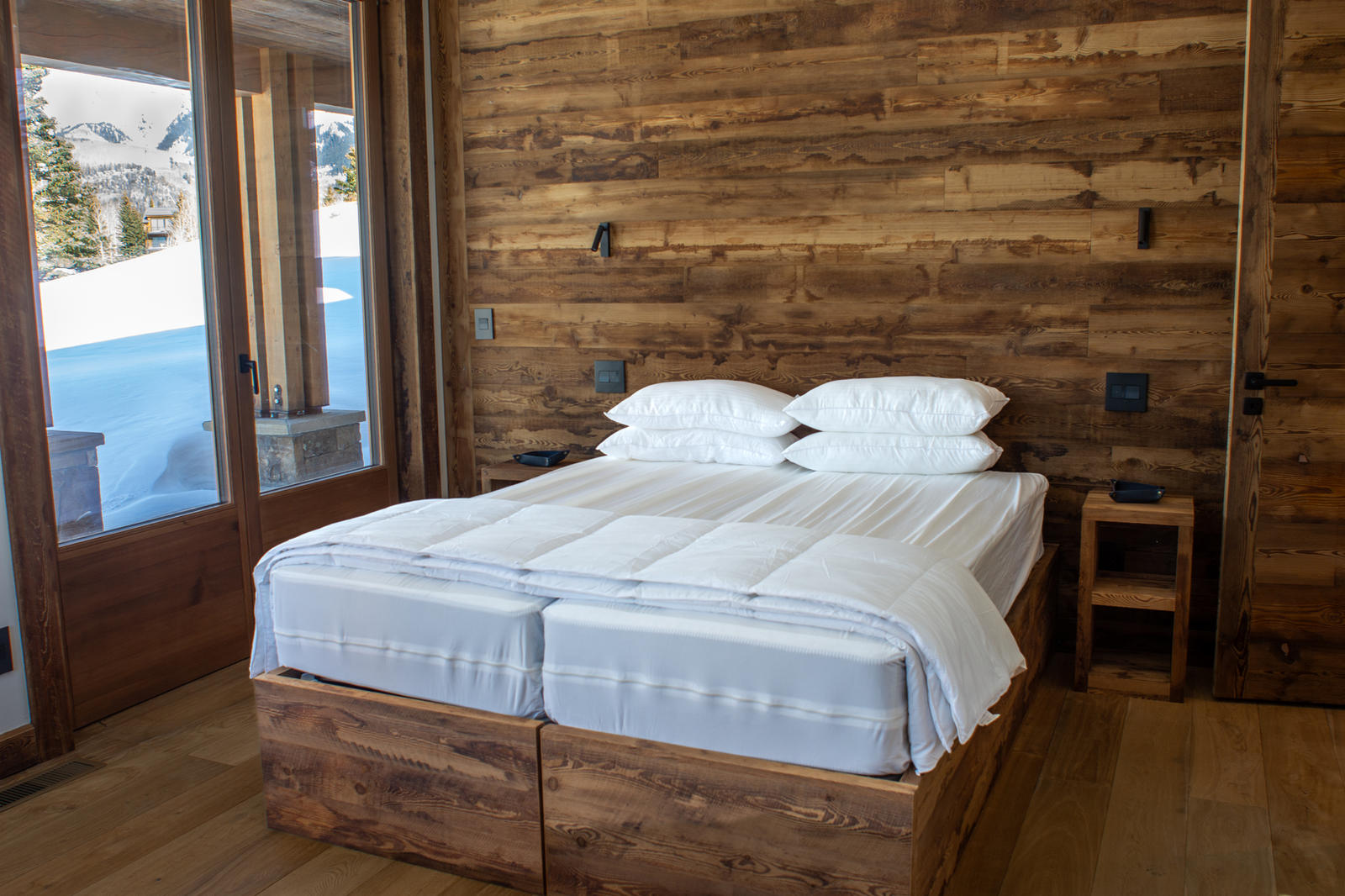 Bedroom at 125 Russell Drive, built by UltraBuilders in Mountain Village, Colorado