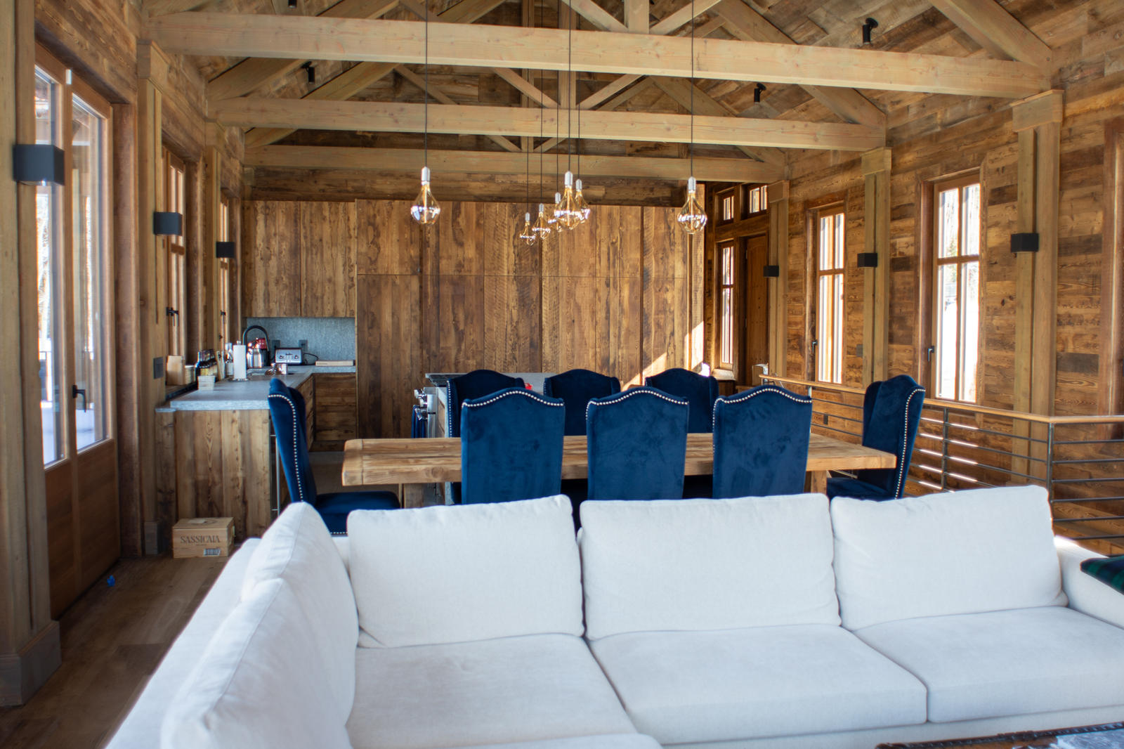 Great room at 125 Russell Drive, built by UltraBuilders in Mountain Village, Colorado