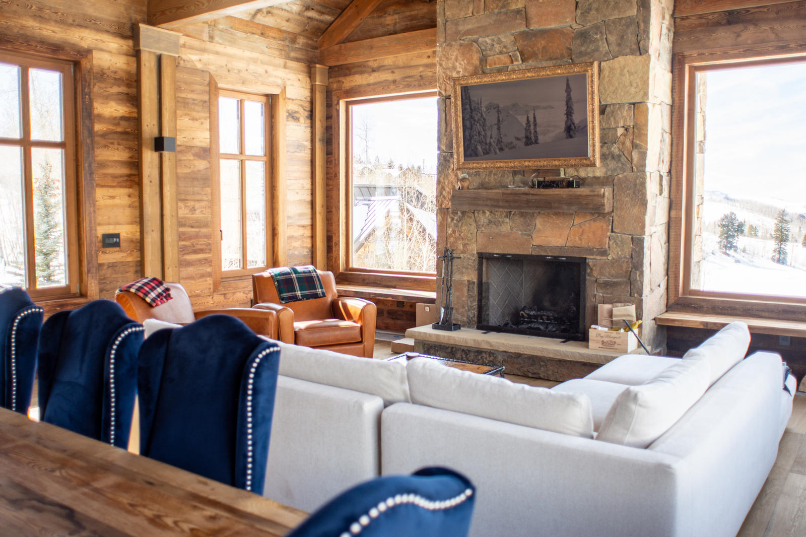 Living room at 125 Russell Drive, built by UltraBuilders in Mountain Village, Colorado